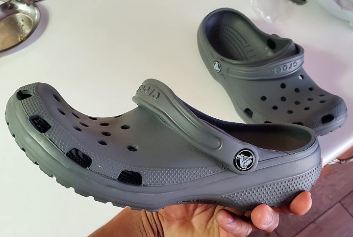 Best Shower Shoes - Shower Inspire