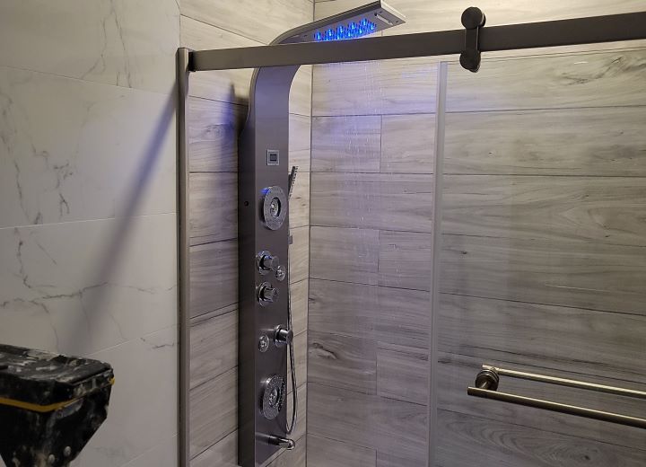 Analyzing the functionalities of shower panel systems