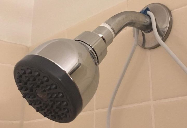 Trying the high-quality shower head for low water pressure from Aqua Elegante