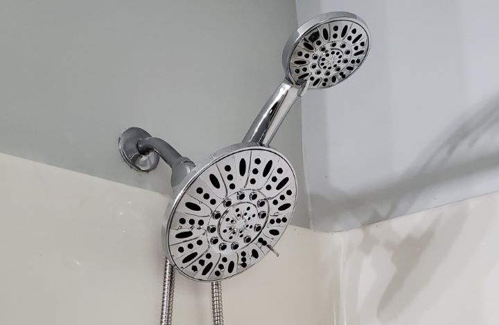 Confirming how easy it to clean the shower head with handheld combos