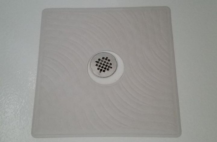 Using the Vive nonslip shower mats