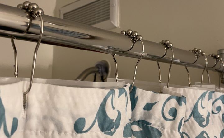 Confirming how elegant the Uigost shower curtain rings
