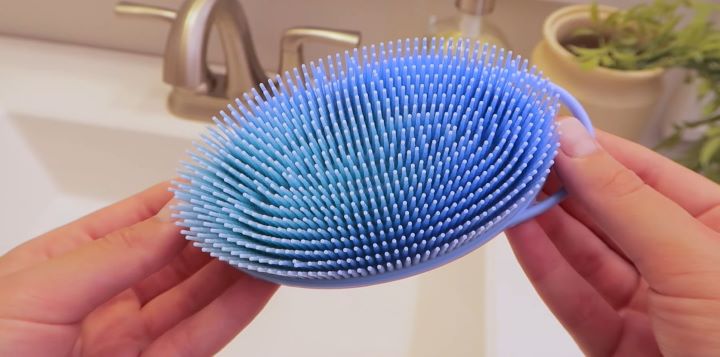 Reviewing Silicone Body Scrubber