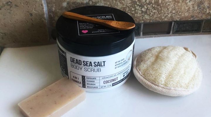 Checking the Premium Organic Body Scrub Set from pureSCRUBS