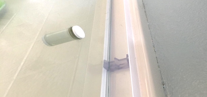 Gordon Glass Sliding Door Stopper